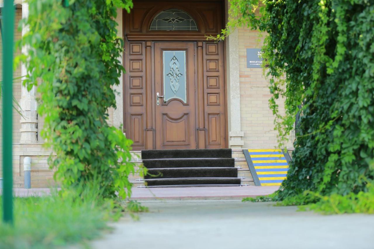 Boulevard Palace Hotel Samarkand Buitenkant foto