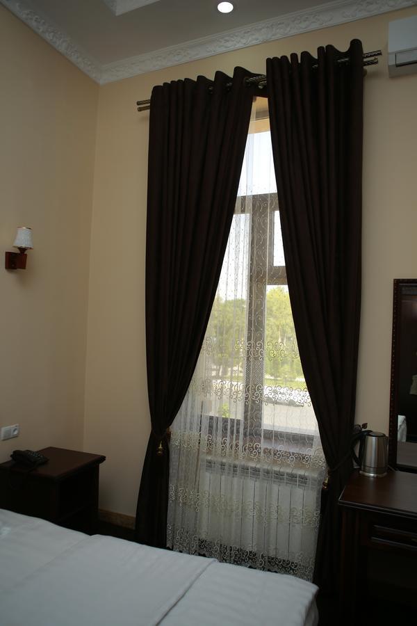 Boulevard Palace Hotel Samarkand Buitenkant foto