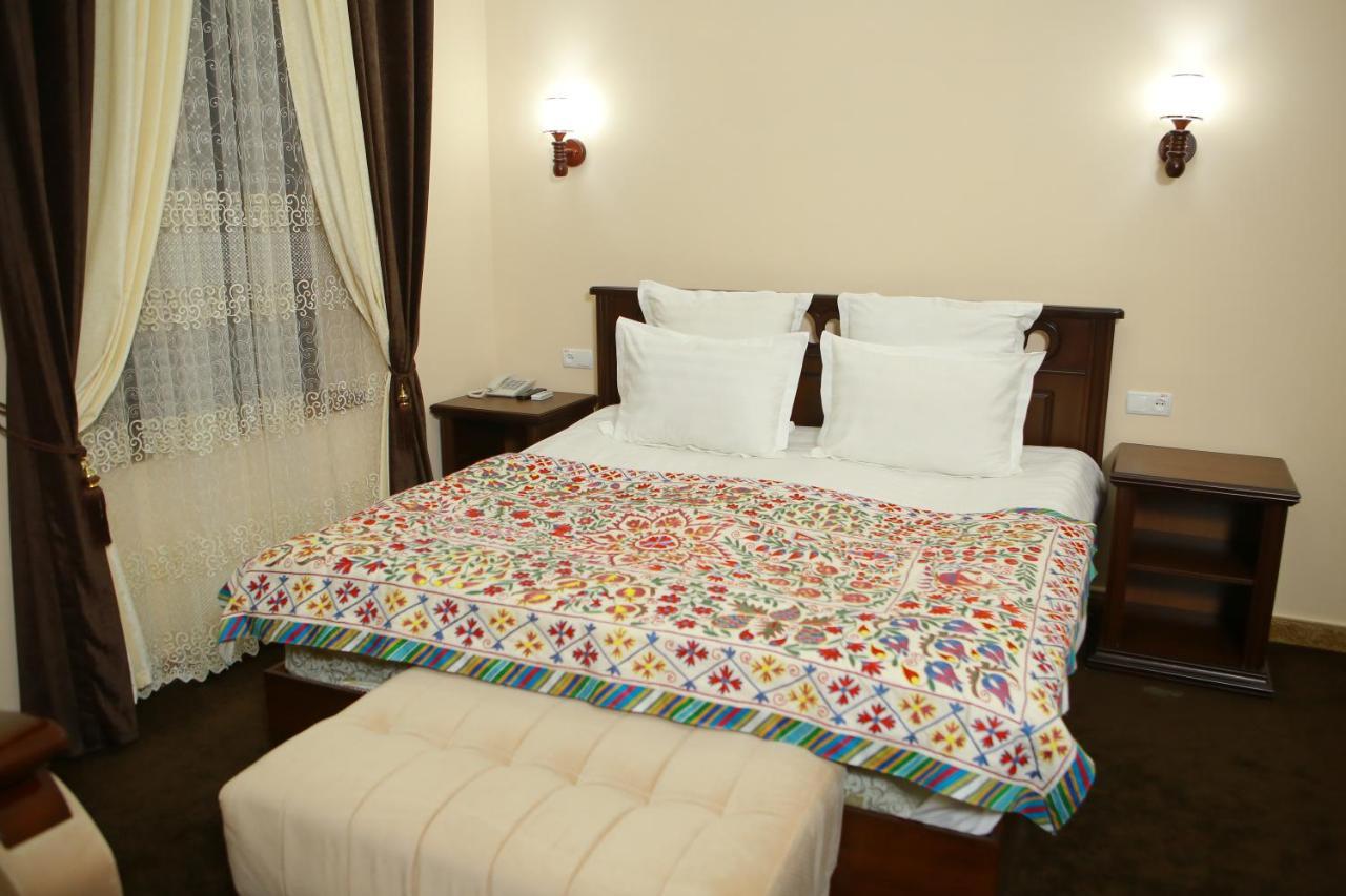 Boulevard Palace Hotel Samarkand Buitenkant foto