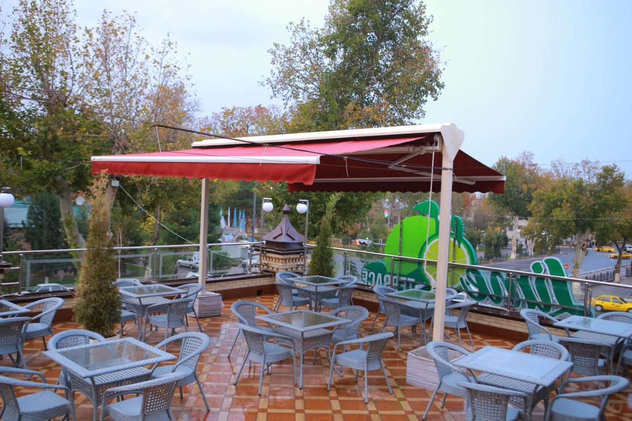 Boulevard Palace Hotel Samarkand Buitenkant foto